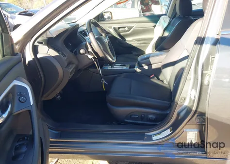 2018 Nissan Altima 2.5 Sr z USA, uszkodzony, nr VIN 1N4AL3AP7JC134101